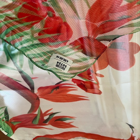 Scarf big size 52/70 but super light sheer silky - Picture 6 of 9